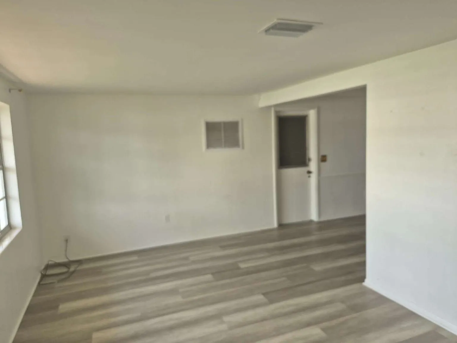2 bed, 1.5 bath, $1,500 — Photo 2