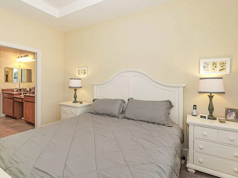 5867 Cavano Dr — Photo 16