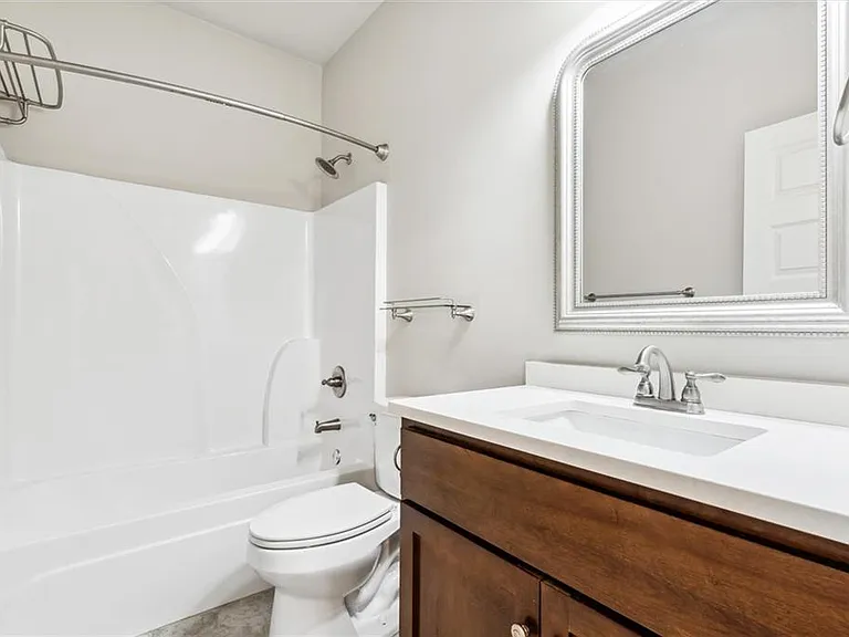 856 Linlen Ave — Photo 15