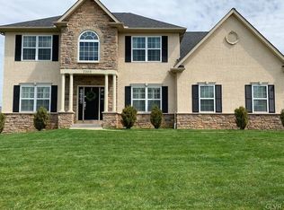 2305 Madeira Dr, Macungie, PA 18062