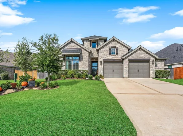 325 Sky Top Dr, Montgomery, TX 77316
