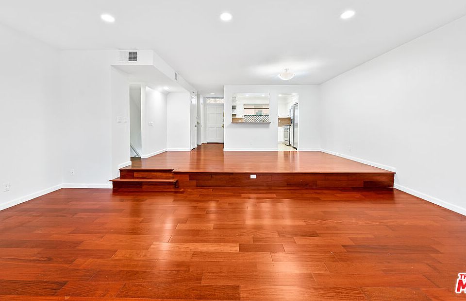 1st image of 1132 19th St APT 3