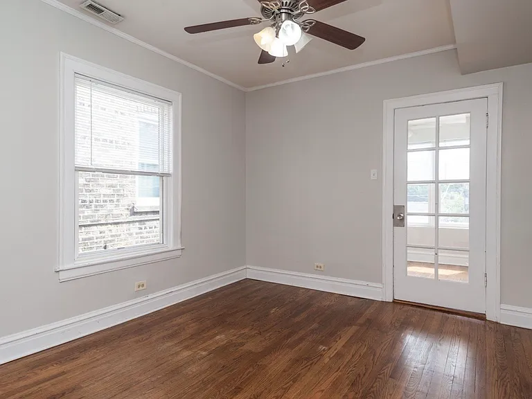 5749 N Artesian Ave #2 — Photo 15