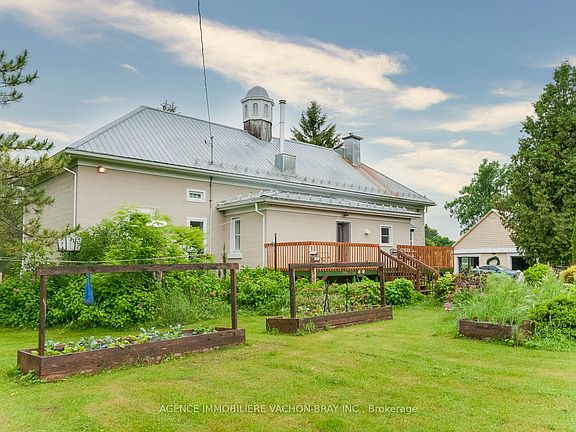 3rd image of 21481 Butternut Ln