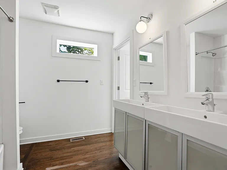 439 Oak Rd — Photo 15