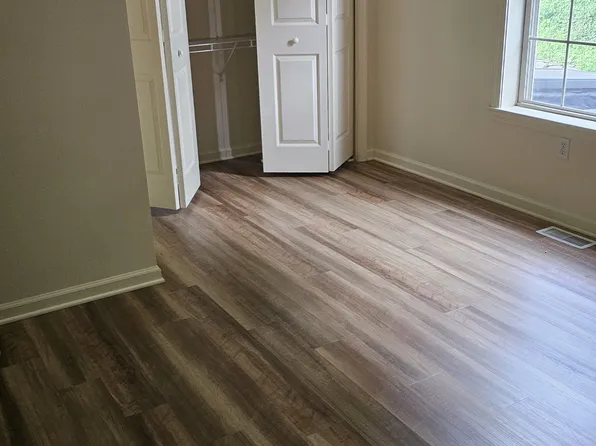 551 N State St, Ephrata, PA 17522