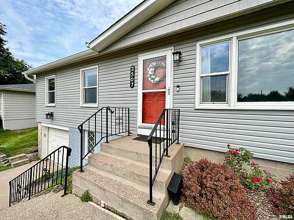 3rd image of 2507 N Birchwood Ave