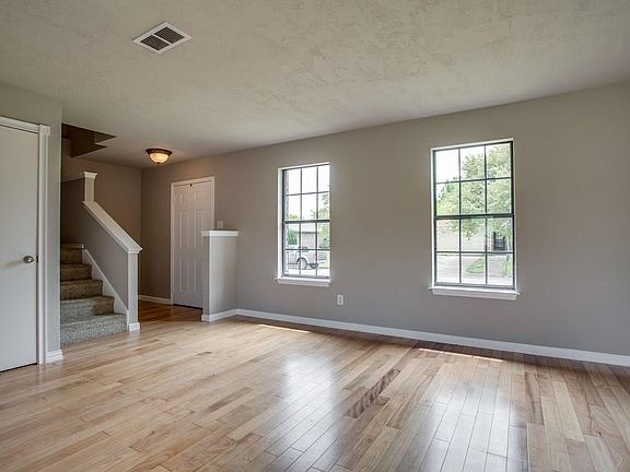 5th image of 4617 Riverpark Dr