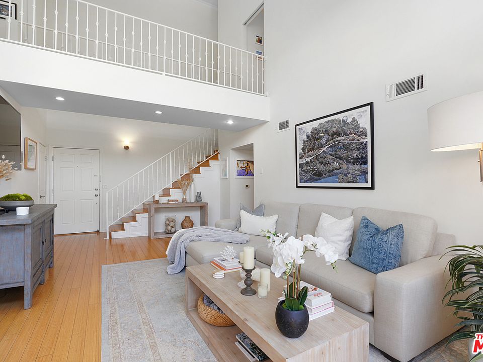 1st image of 1154 S Barrington Ave APT 305