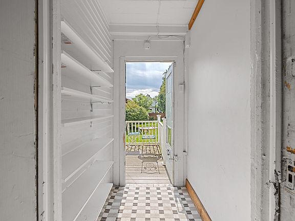 3rd image of 118 Barnes Street