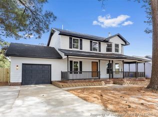 521 Offing Dr, Fayetteville, NC 28314