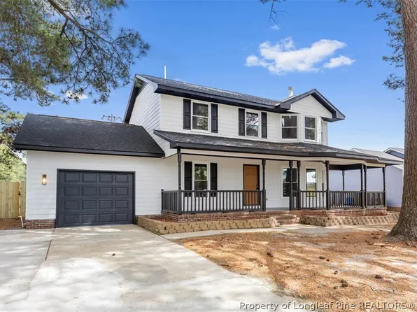 521 Offing Dr, Fayetteville, NC 28314