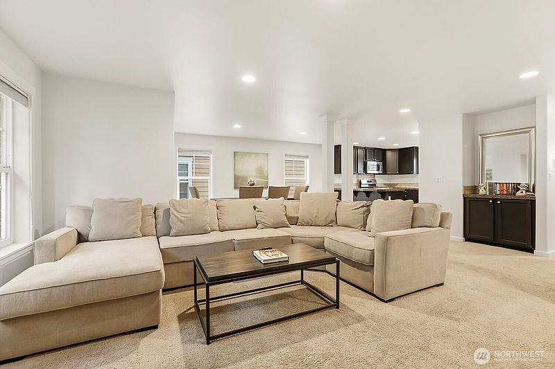 5th image of 17520 12th Avenue NE #B