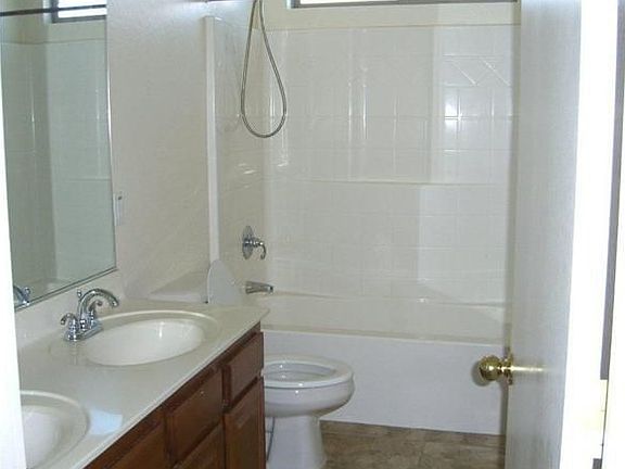 4th image of 4627 N 111th Dr