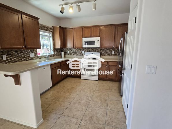 1126 E Mount Shibell Dr