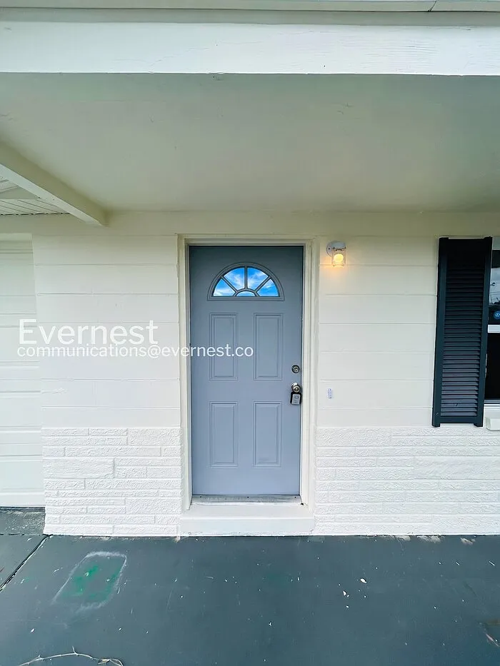 2 bed, 1.0 bath, 1012 sqft, $1,395 — Photo 3