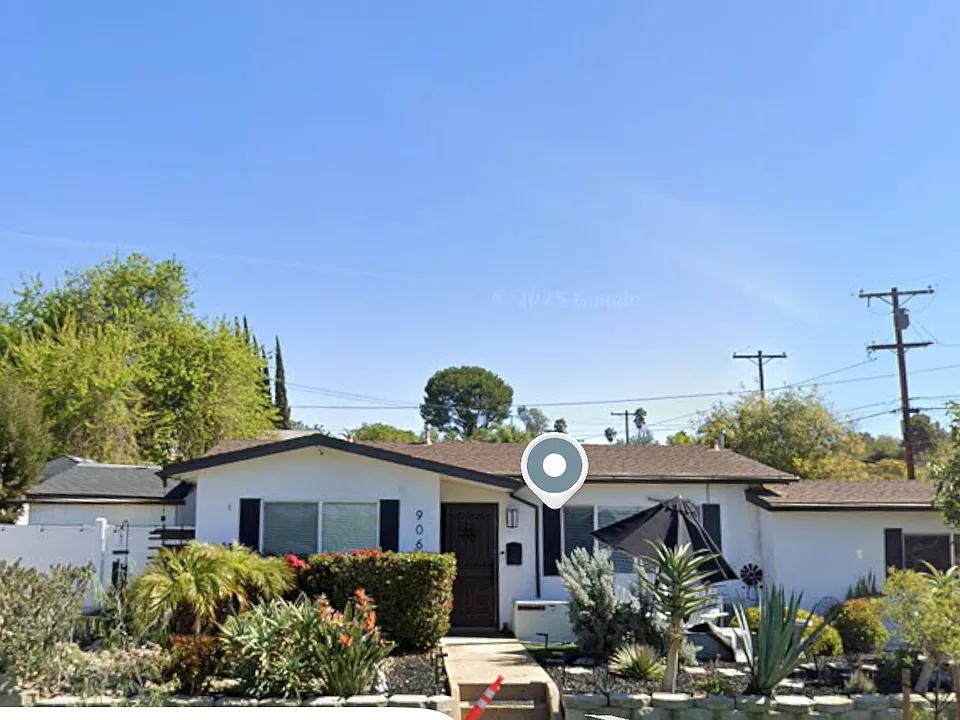 S Maple St S