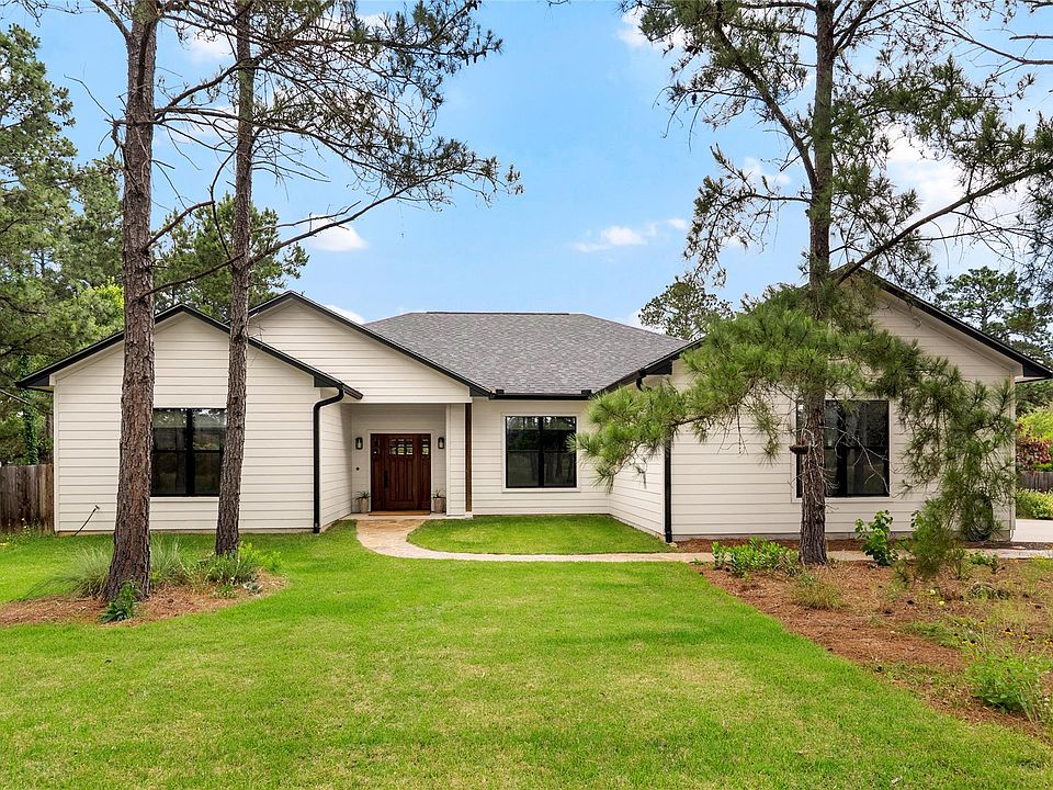 1st image of 111 Green Grass Ln
