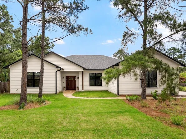 111 Green Grass Ln, Bastrop, TX 78602