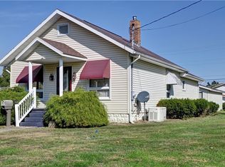 1107 Parrish St, Uhrichsville, OH 44683