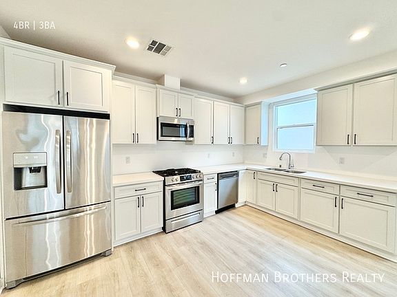 2nd image of 14252 1/2 Roscoe Blvd #A