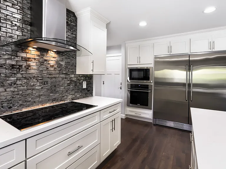 Kitchen cooktop, stoves
