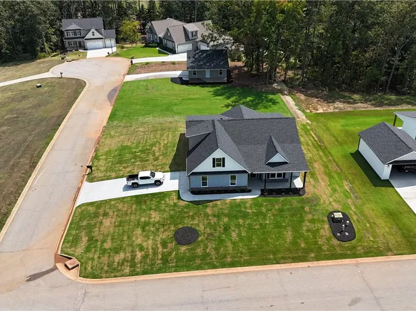 100 Pawleys Ct, Anderson, SC 29625