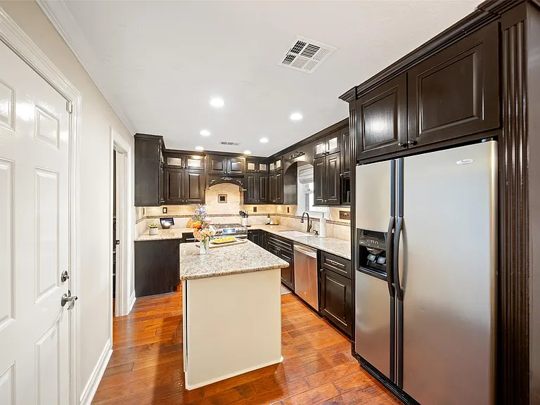 2523 Droxford Dr — Photo 13