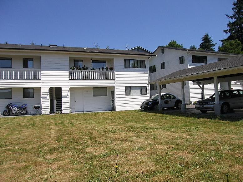 1st image of 13207 35th Ave NE #D