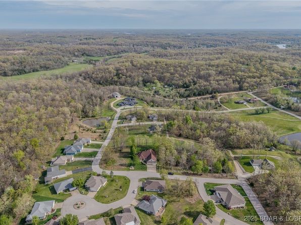 106 Watson Dr, Gravois Mills, MO 65037