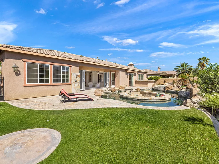 57806 Cantata Dr — Photo 51