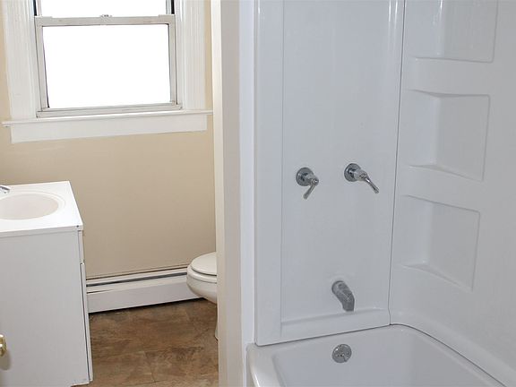 IMG_0825 Bathroom