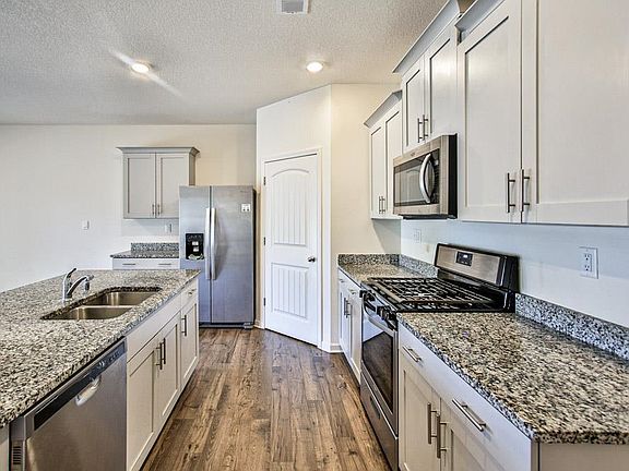 5th image of 4794 Barrett Oaks Dr
