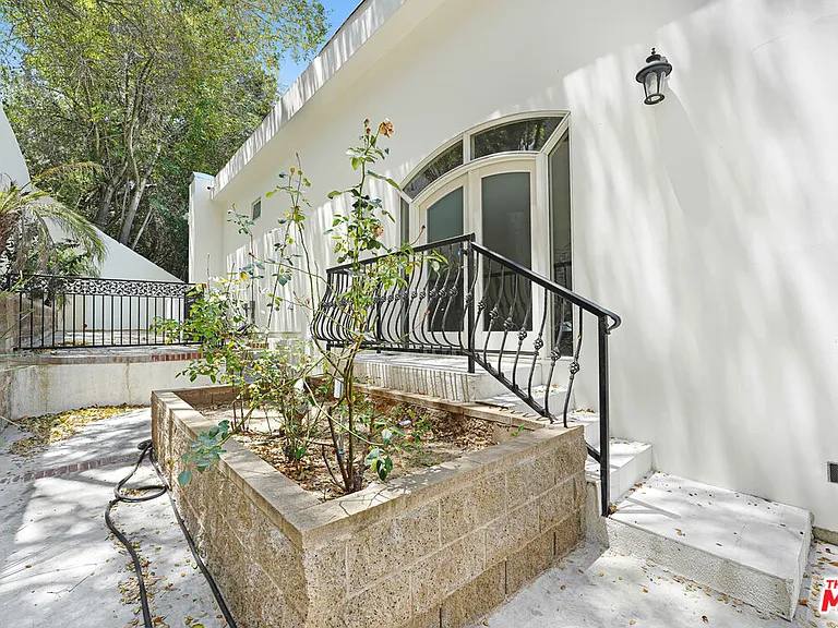 4156 Sunswept Dr — Photo 33