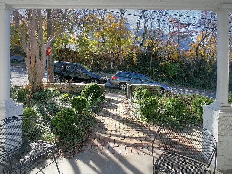 217 W High St #A — Photo 11