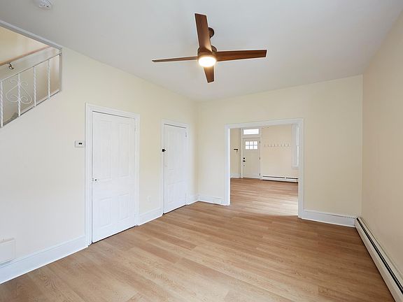 4th image of 32 Garrett Ave