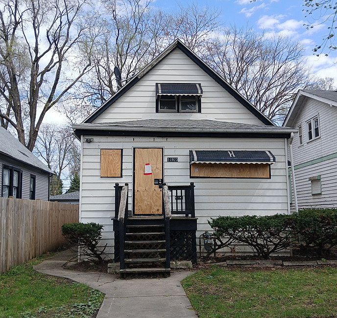 1st image of 11923 S Wentworth Ave