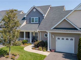 17 Kennsington Ct, Riverhead, NY 11901