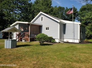 1 Clifton Pines Dr, Clifton Park, NY 12065