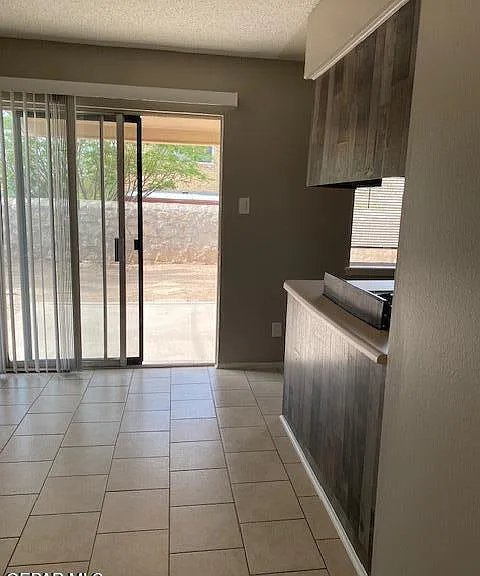 6925 Escondido Dr #A — Photo 11
