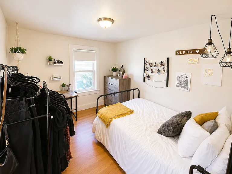 10 Shepherd Ave #2 — Photo 7