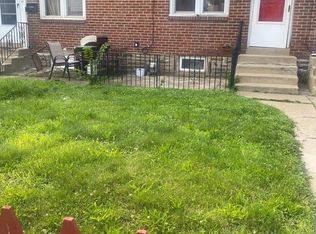 111 Weymouth Rd, Darby, PA 19023