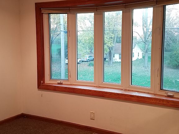 Huge 5-bay bow window