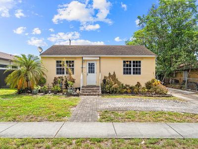 6410 Garden Avenue, West Palm Beach, FL, 33405