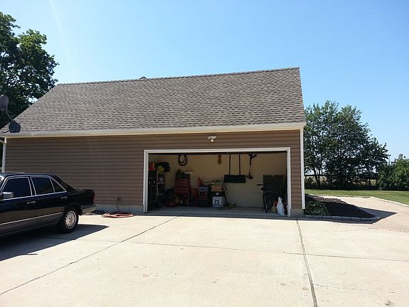 5th image of 89 Eileen Cir
