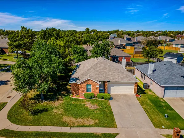 1001 Manassas Dr, Forney, TX 75126