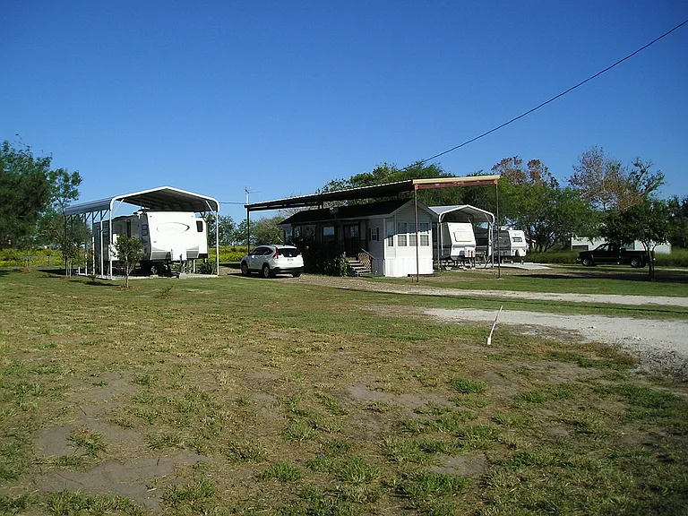 533 S Vista Dr — Photo 1