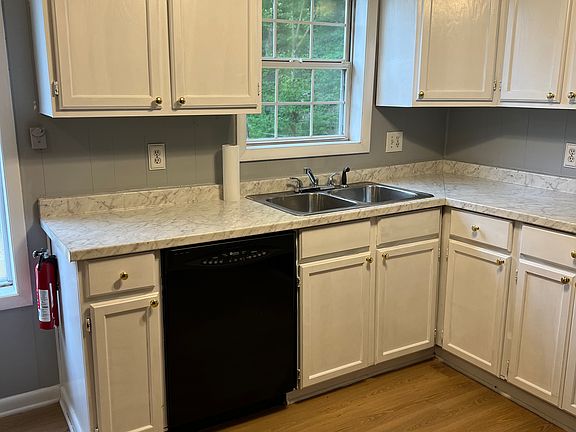 5th image of 468 Harden Dr