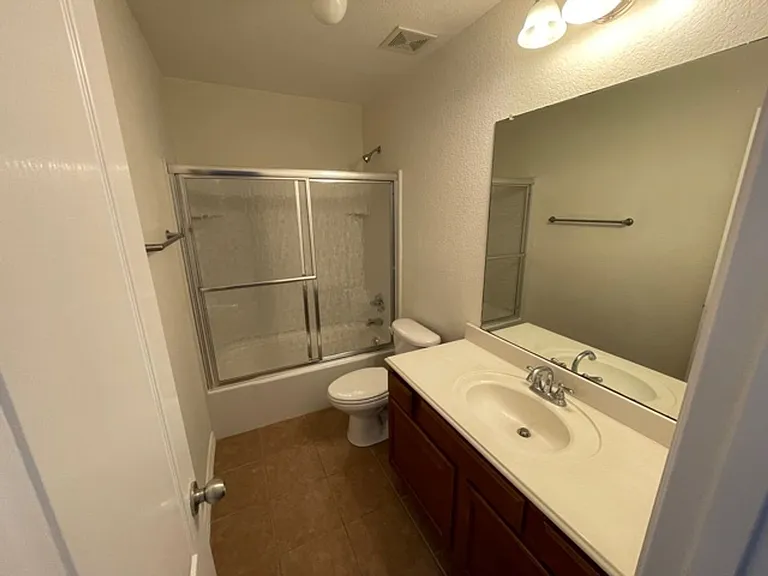 1601 White Willow Ln — Photo 18