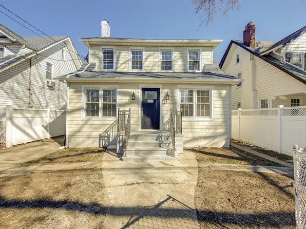 18849 Quencer Road, Saint Albans, NY 11412